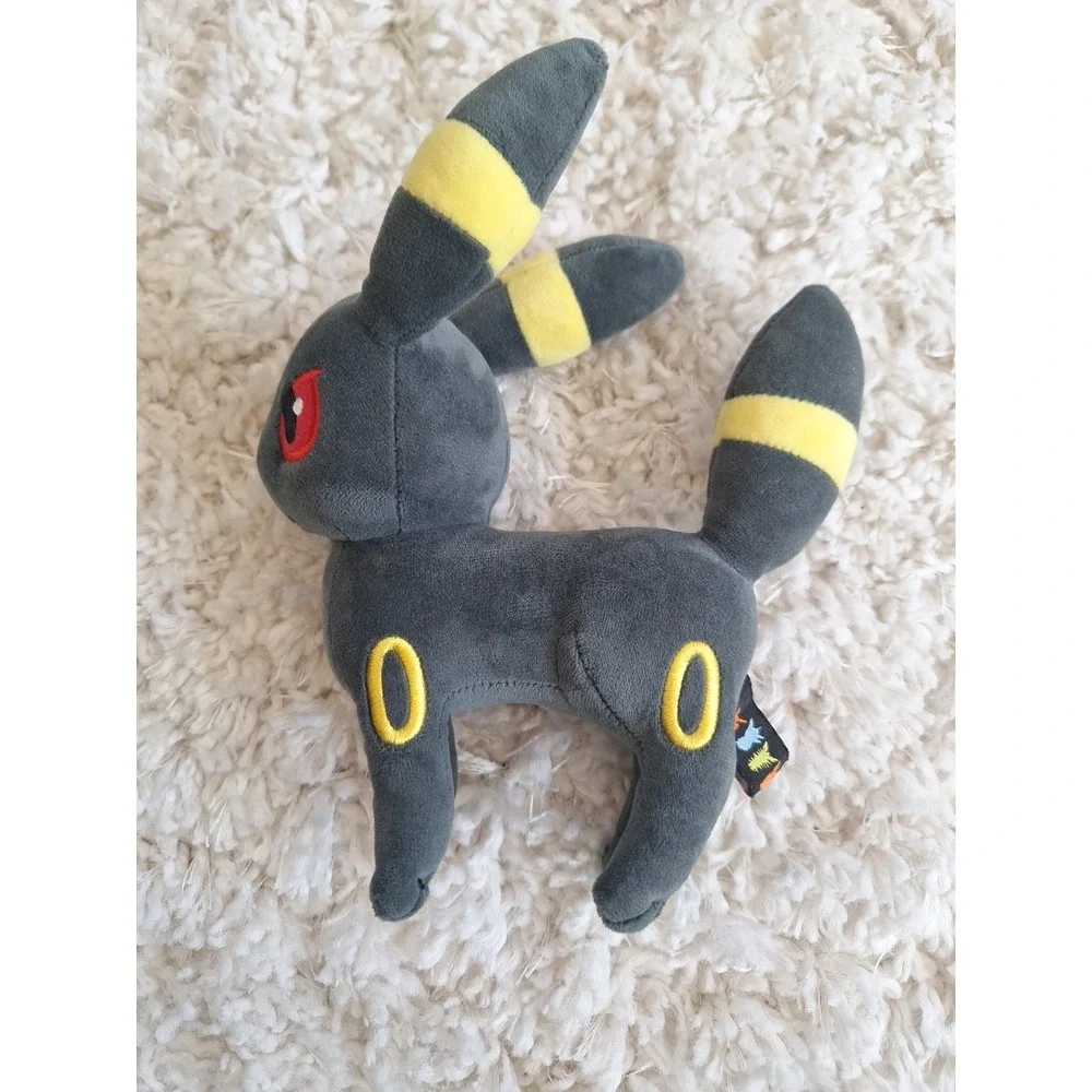 Umbreon Pokemon Center 2018 Plush 8